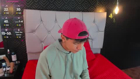 Snapshot of thiago_kozak chatting on 11/01/25, 01:57 thiago online show from 11/01/25, 01:57