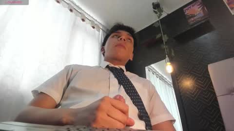 Snapshot of thiago_kozak chatting on 11/14/25, 01:54 thiago online show from 11/14/25, 01:54