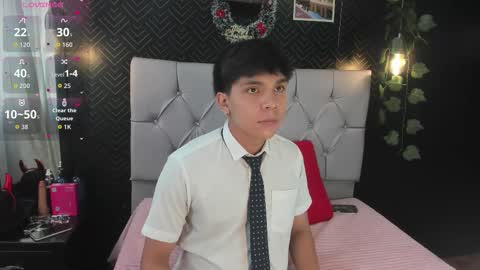 Snapshot of thiago_kozak chatting on 11/20/25, 12:49 thiago online show from 11/20/25, 12:49