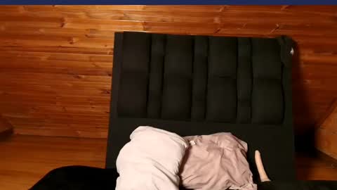 thiago_n_sam online show from 10/15/25, 06:46