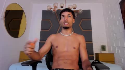 ThiagoFerreti online show from 11/08/25, 08:40