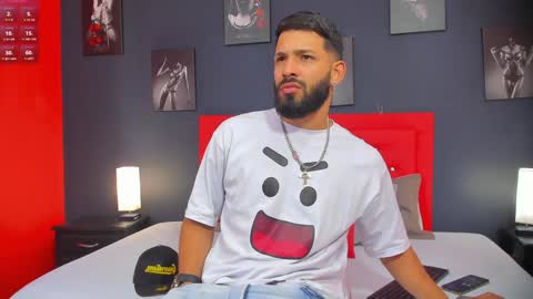 Thia Gomez online show from 12/03/24, 12:16