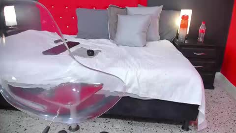 Thia Gomez online show from 03/12/25, 04:13