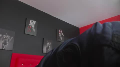 Thia Gomez online show from 09/25/25, 12:20