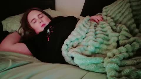 Jess online show from 11/30/25, 01:04