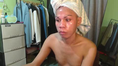 gil online show from 10/14/25, 10:32