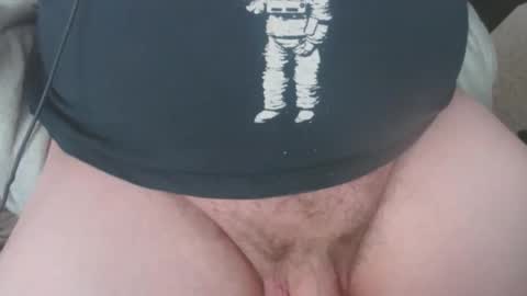 Snapshot of thickboylikestostroke chatting on 01/06/25, 05:19 thickboylikestostroke online show from 01/06/25, 05:19