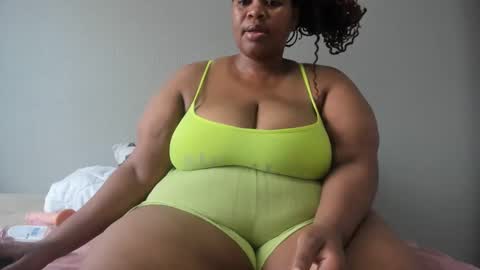 Snapshot of thickleeyanax chatting on 12/04/24, 07:06 thickleeyanax online show from 12/04/24, 07:06