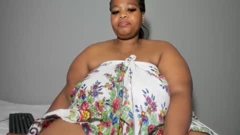 Snapshot of thickleeyanax chatting on 03/01/25, 04:00 thickleeyanax online show from 03/01/25, 04:00