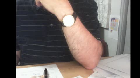 Snapshot of thickmelnik chatting on 12/04/24, 02:04 James online show from 12/04/24, 02:04