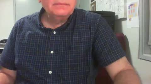 Snapshot of thickmelnik chatting on 12/10/24, 12:27 James online show from 12/10/24, 12:27