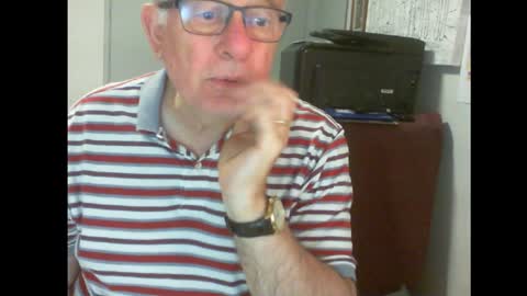 Snapshot of thickmelnik chatting on 01/23/25, 01:13 James online show from 01/23/25, 01:13