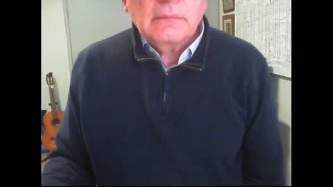 Snapshot of thickmelnik chatting on 09/24/25, 02:42 James online show from 09/24/25, 02:42