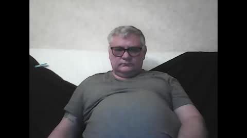 Snapshot of thierrysymp chatting on 12/16/24, 05:22 Thierrysymp online show from 12/16/24, 05:22