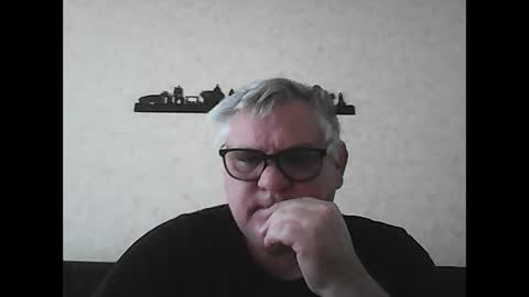 Snapshot of thierrysymp chatting on 01/12/25, 09:40 Thierrysymp online show from 01/12/25, 09:40