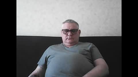 Snapshot of thierrysymp chatting on 02/02/25, 10:13 Thierrysymp online show from 02/02/25, 10:13