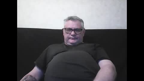 Snapshot of thierrysymp chatting on 02/25/25, 09:13 Thierrysymp online show from 02/25/25, 09:13