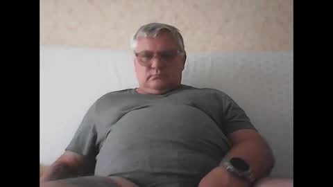 Snapshot of thierrysymp chatting on 09/10/25, 03:34 Thierrysymp online show from 09/10/25, 03:34