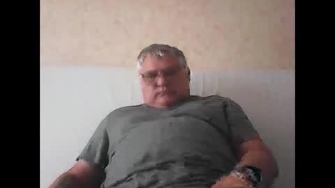 Snapshot of thierrysymp chatting on 09/14/25, 09:41 Thierrysymp online show from 09/14/25, 09:41