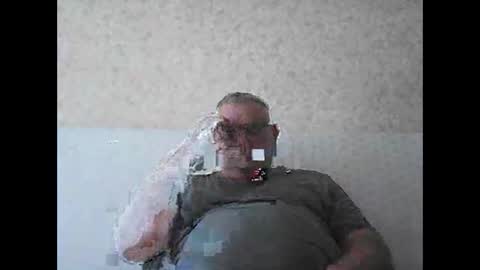 Snapshot of thierrysymp chatting on 10/04/25, 09:29 Thierrysymp online show from 10/04/25, 09:29