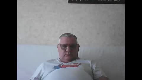 Snapshot of thierrysymp chatting on 10/12/25, 09:41 Thierrysymp online show from 10/12/25, 09:41