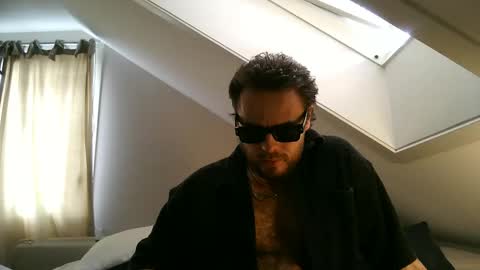 Snapshot of thinkingaboutthisnewgirl chatting on 03/12/25, 09:34 Thinking About This New Girl online show from 03/12/25, 09:34