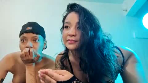 Snapshot of thomas27f chatting on 10/27/25, 02:54 thomas27f online show from 10/27/25, 02:54