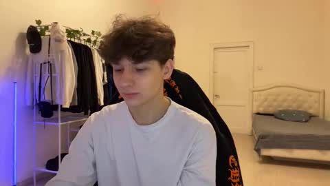 Thomas Hill online show from 11/17/25, 03:40