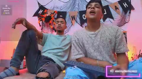 Snapshot of thomas_elg chatting on 11/02/25, 04:26 THOMAS JOHANN online show from 11/02/25, 04:26