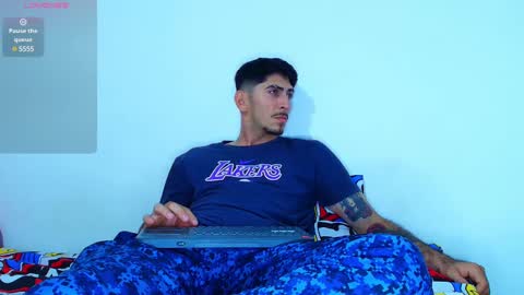 thomas_ks11 online show from 12/28/24, 02:43