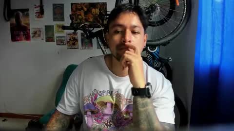 Thomas online show from 11/24/25, 04:40