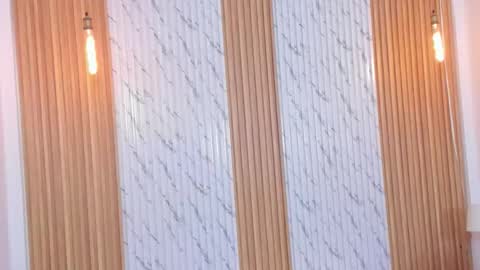 Thomas online show from 11/08/25, 01:33