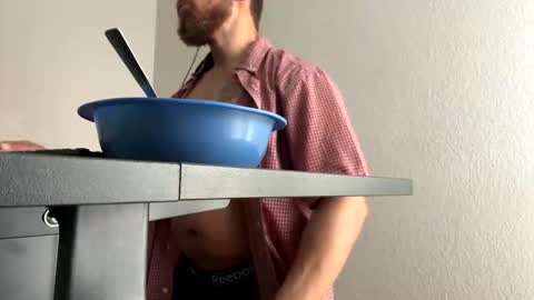 Snapshot of thomasgwhitecft chatting on 10/13/25, 02:06 FatherTime online show from 10/13/25, 02:06