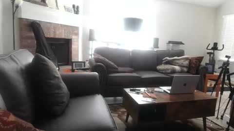 Snapshot of thomasgwhitecft chatting on 10/19/25, 07:03 FatherTime online show from 10/19/25, 07:03