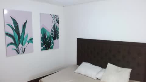 Thomas Turner online show from 10/24/25, 12:19