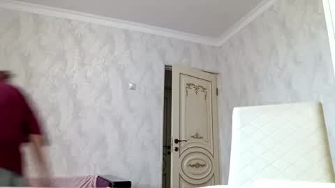 Snapshot of thomasvicknair chatting on 11/26/25, 11:11 Lina online show from 11/26/25, 11:11