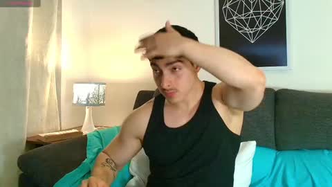 Snapshot of thomylov chatting on 09/11/25, 02:11 thomylov online show from 09/11/25, 02:11