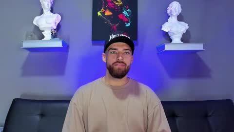 Snapshot of thor_evans chatting on 10/22/25, 12:33 thor_evans online show from 10/22/25, 12:33