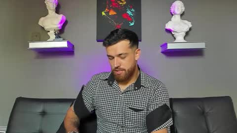 Snapshot of thor_evans chatting on 11/18/25, 09:19 thor_evans online show from 11/18/25, 09:19