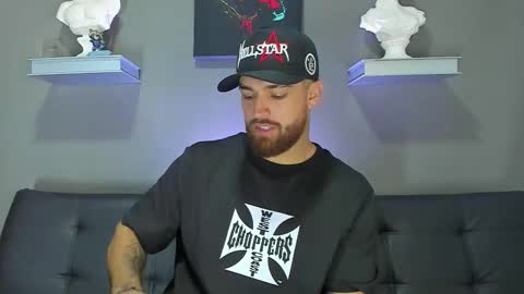 Snapshot of thor_evans chatting on 11/26/25, 12:33 thor_evans online show from 11/26/25, 12:33