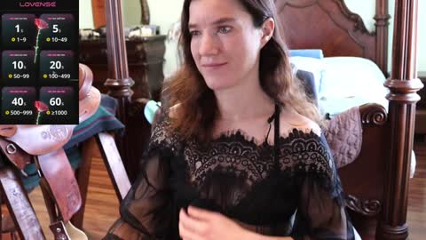 Snapshot of thornbury_rose chatting on 01/30/25, 07:04 ThornburyRose online show from 01/30/25, 07:04