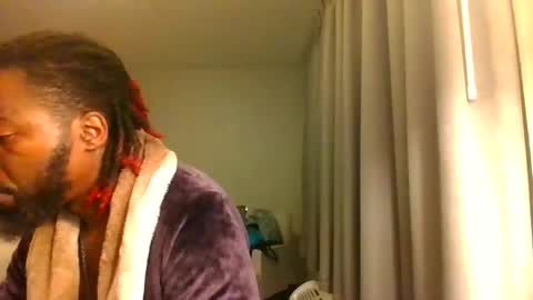 Snapshot of thotyboy68 chatting on 02/10/25, 08:42 Thotyboy online show from 02/10/25, 08:42