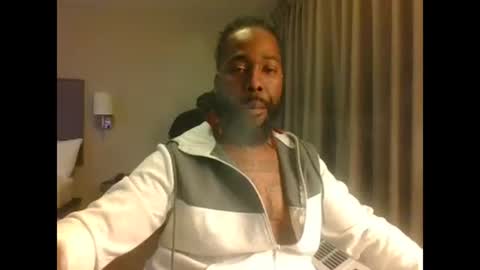 Snapshot of thotyboy68 chatting on 02/21/25, 06:29 Thotyboy online show from 02/21/25, 06:29