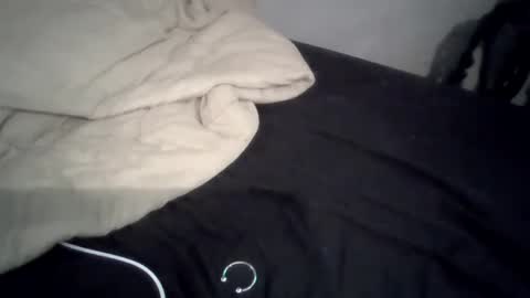 Snapshot of thunder8u42 chatting on 09/23/25, 07:28 thunder8u42 online show from 09/23/25, 07:28