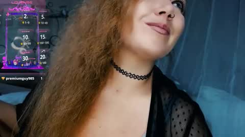 Snapshot of tia_meow chatting on 09/22/25, 02:41 tiameow online show from 09/22/25, 02:41