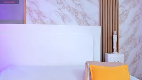 Snapshot of tianaglow4 chatting on 10/14/25, 12:28 tianaglow4 online show from 10/14/25, 12:28