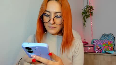 Snapshot of tiarha_ chatting on 12/11/24, 05:21 Tiarha online show from 12/11/24, 05:21