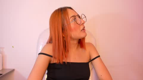Snapshot of tiarha_ chatting on 12/16/24, 07:37 Tiarha online show from 12/16/24, 07:37