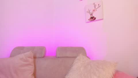 Snapshot of tiarha_ chatting on 02/20/25, 08:39 Tiarha online show from 02/20/25, 08:39