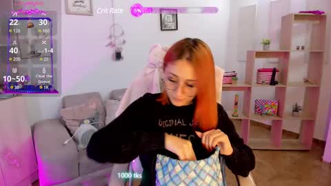 Snapshot of tiarha_ chatting on 03/07/25, 04:46 Tiarha online show from 03/07/25, 04:46